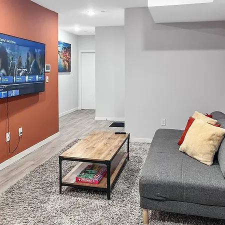 Yanne'S Place - Dual-Lounge Philadelphia Exterior photo