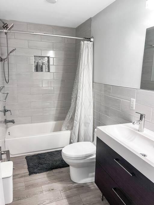 Yanne's Place - Dual-lounge Apartment Philadelphia